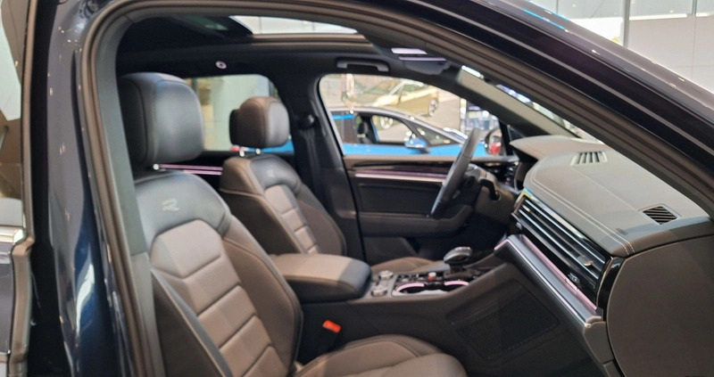 Volkswagen Touareg cena 418560 przebieg: 5, rok produkcji 2024 z Dąbie małe 667